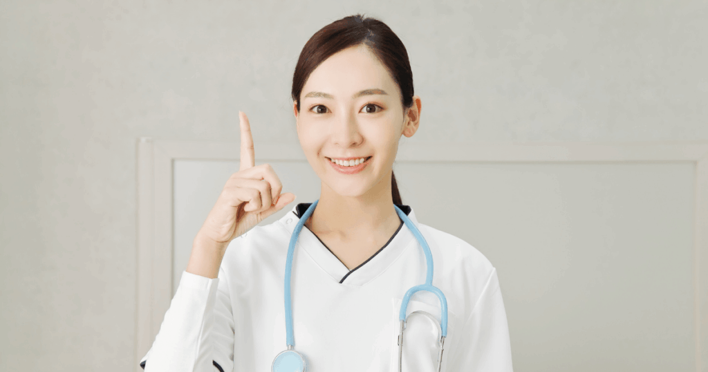 メリットを説明する医師
