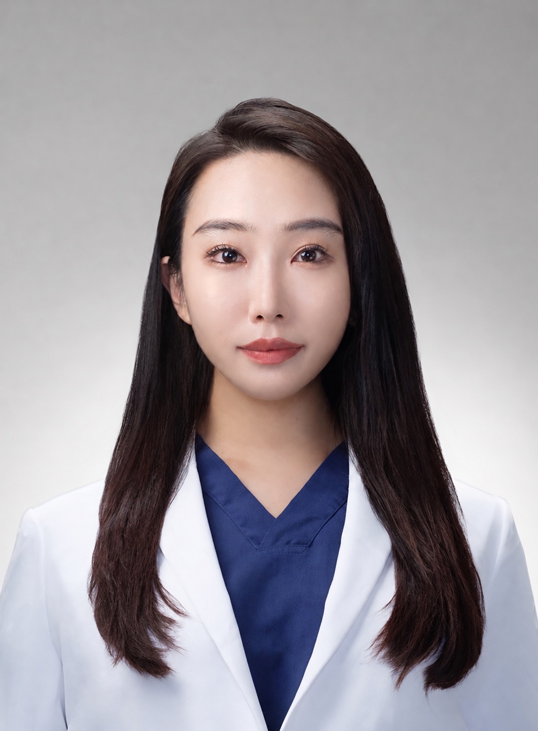 御子柴 佑梨（監修者）